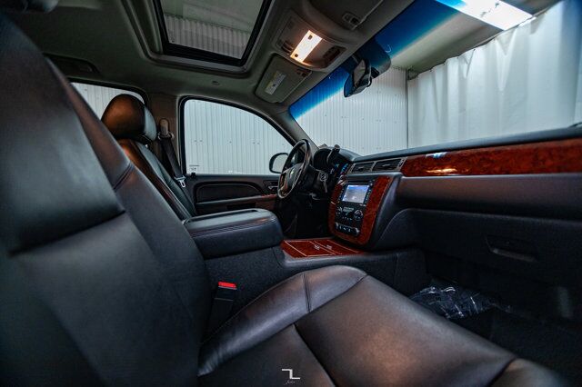 2013 Chevrolet Avalanche 4x4 LTZ Black Diamond Edition Leather Roof Nav Red Deer AB