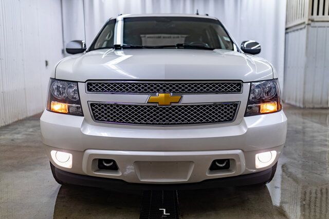 2013 Chevrolet Avalanche 4x4 LTZ Black Diamond Edition Leather Roof Nav Red Deer AB