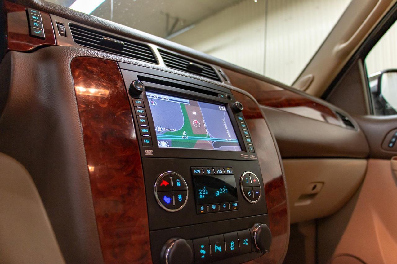 2013 Chevrolet Avalanche 4x4 LTZ Black Diamond Leather Roof Nav DVD Red Deer AB