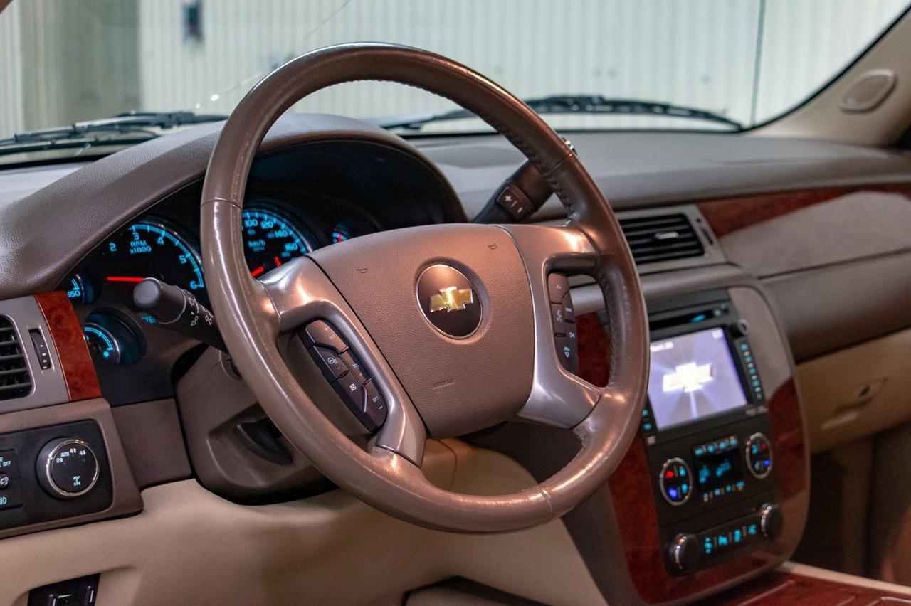 2013 Chevrolet Avalanche 4x4 LTZ Black Diamond Leather Roof Nav DVD Red Deer AB