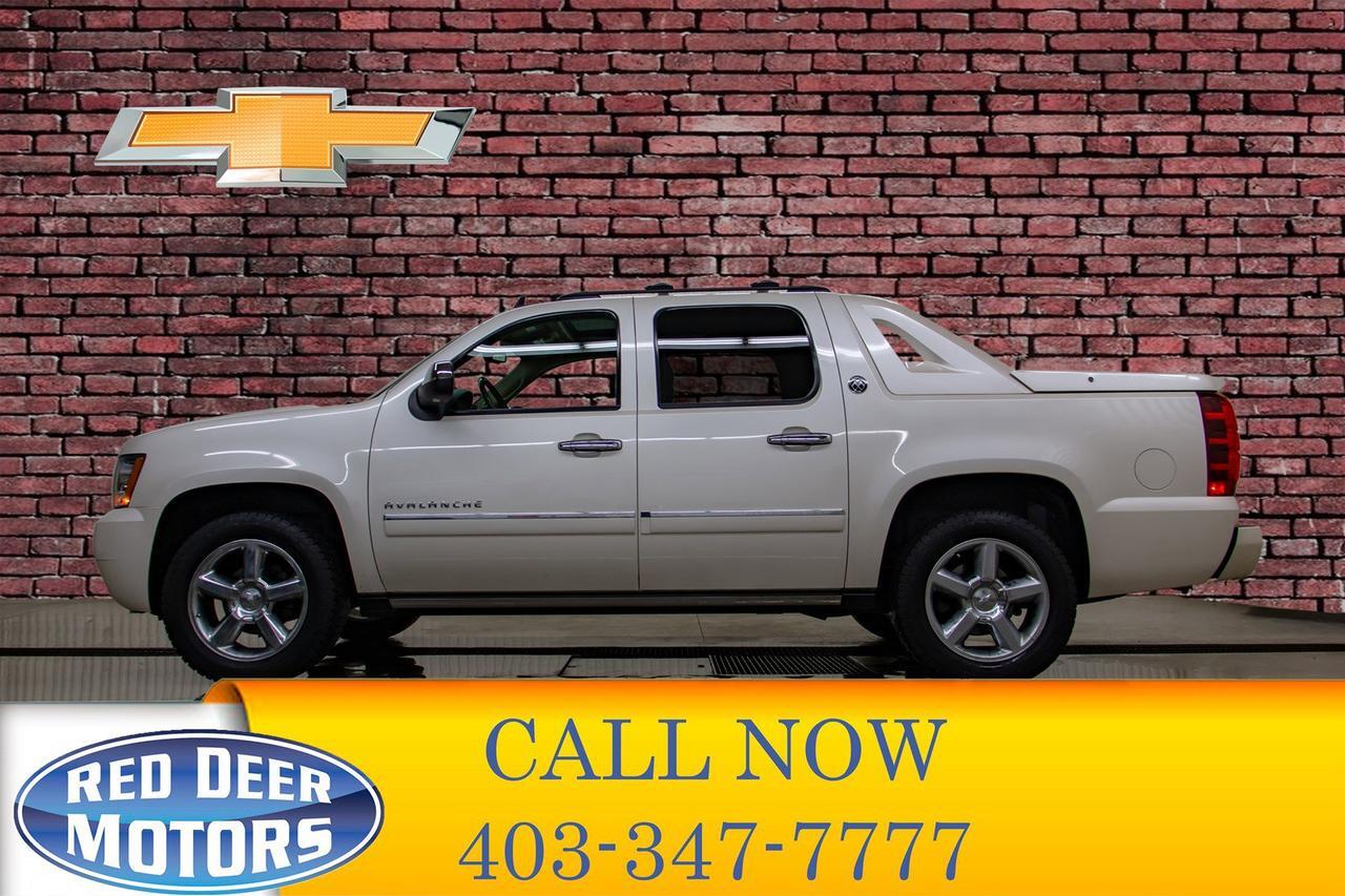 2013 Chevrolet Avalanche 4x4 LTZ Black Diamond Leather Roof Nav DVD