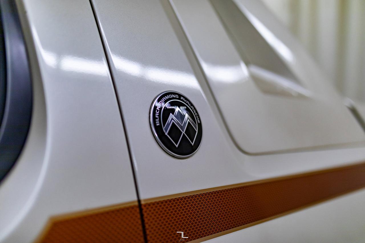 2013 Chevrolet Avalanche 4x4 LTZ Ultimate GFX Leather Roof Nav Red Deer AB