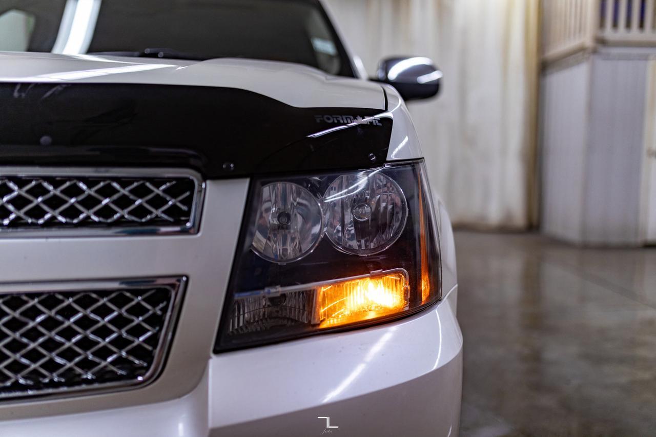 2013 Chevrolet Avalanche 4x4 LTZ Ultimate GFX Leather Roof Nav Red Deer AB