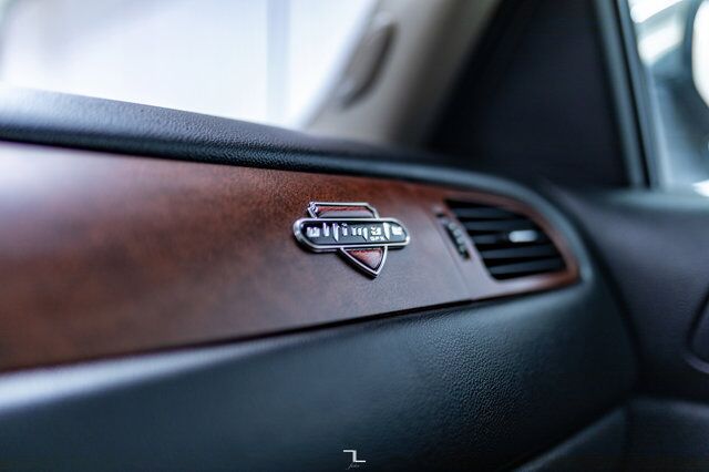 2013 Chevrolet Avalanche 4x4 LTZ Ultimate GFX Leather Roof Nav Red Deer AB