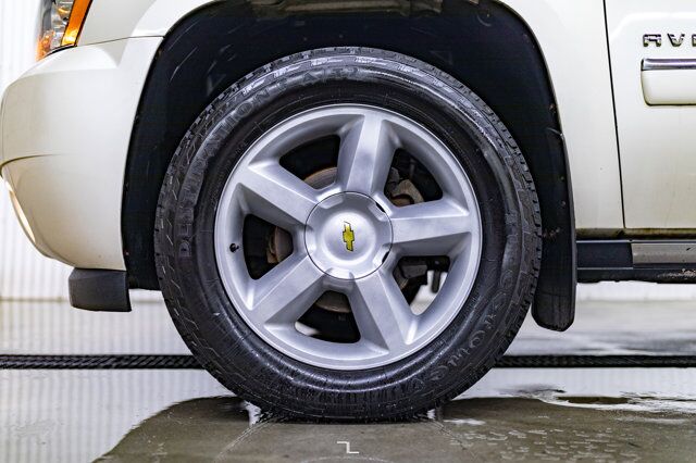 2013 Chevrolet Avalanche 4x4 LTZ Ultimate GFX Leather Roof Nav Red Deer AB