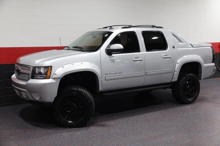 2013 Chevrolet Avalanche LT 4WD Black Diamond Lifted 4WD 4dr Truck Chicago IL