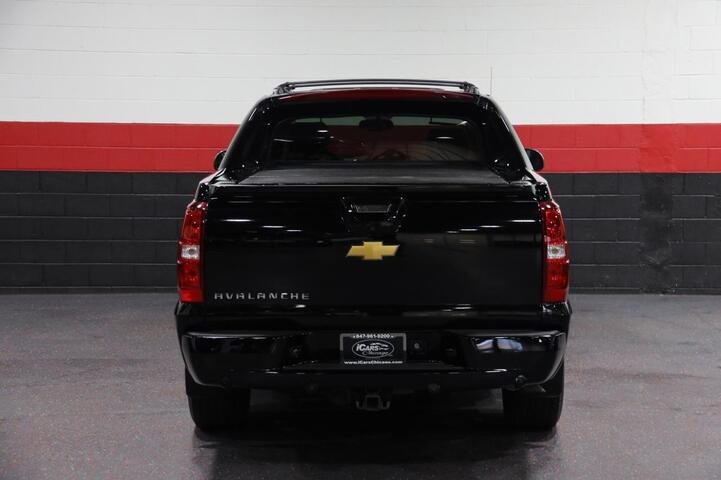 2013 Chevrolet Avalanche LTZ 4WD 4dr Truck Black Diamond Chicago IL