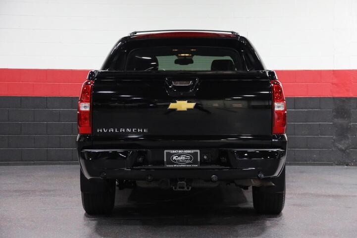 2013 Chevrolet Avalanche LTZ 4WD 4dr Truck Black Diamond Chicago IL