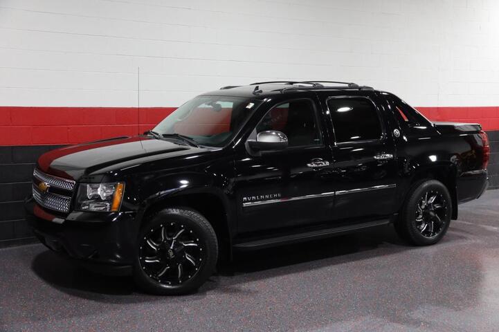 2013 Chevrolet Avalanche LTZ 4WD 4dr Truck Black Diamond Chicago IL