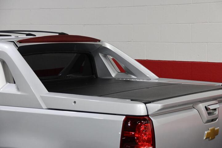 2013 Chevrolet Avalanche LTZ 4WD Black Diamond Edition 4dr Pick Up Truck Chicago IL