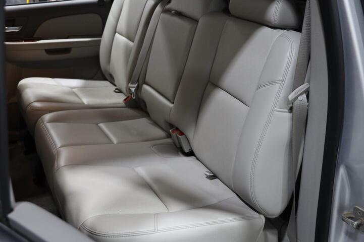 2013 Chevrolet Avalanche LTZ 4WD Black Diamond Edition 4dr Pick Up Truck Chicago IL