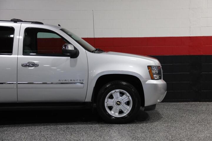 2013 Chevrolet Avalanche LTZ 4WD Black Diamond Edition 4dr Pick Up Truck Chicago IL