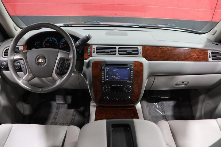 2013 Chevrolet Avalanche LTZ 4WD Black Diamond Edition 4dr Pick Up Truck Chicago IL