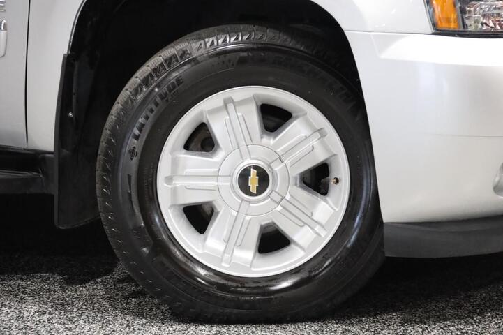 2013 Chevrolet Avalanche LTZ 4WD Black Diamond Edition 4dr Pick Up Truck Chicago IL