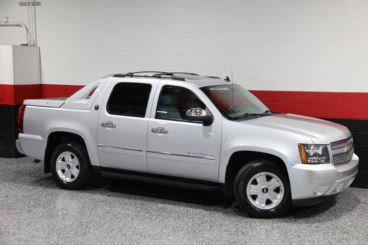 2013 Chevrolet Avalanche LTZ 4WD Black Diamond Edition 4dr Pick Up Truck Chicago IL