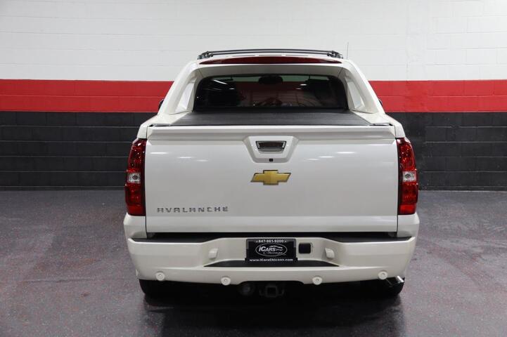 2013 Chevrolet Avalanche LTZ 4WD Black Diamond Edition 4dr Truck Chicago IL