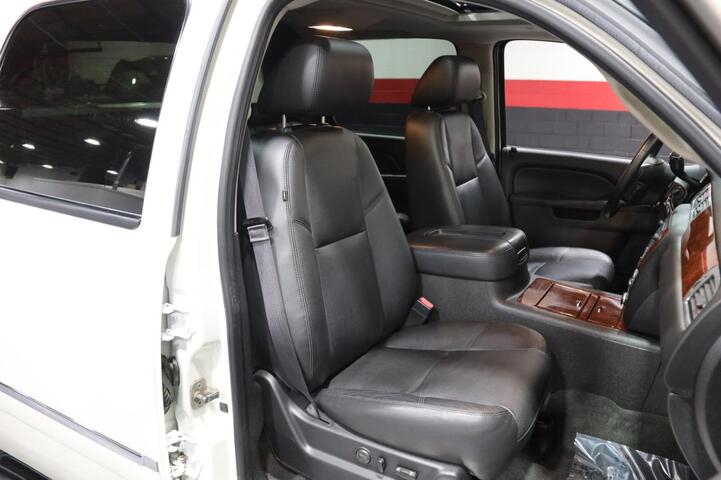 2013 Chevrolet Avalanche LTZ 4WD Black Diamond Edition 4dr Truck Chicago IL