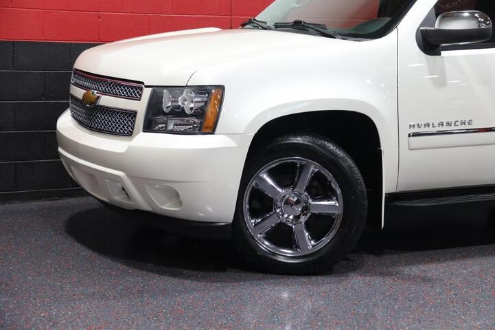 2013 Chevrolet Avalanche LTZ 4WD Black Diamond Edition 4dr Truck Chicago IL