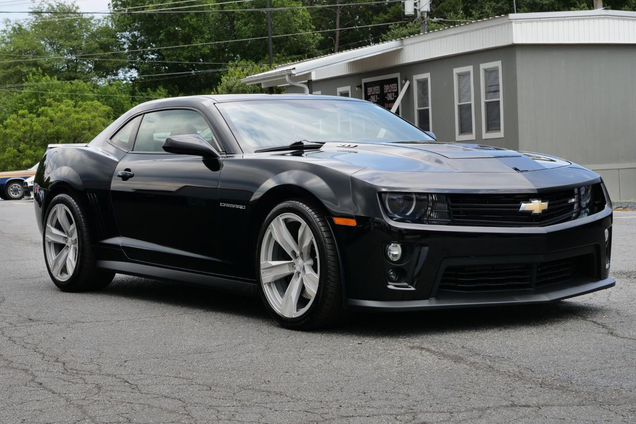 2013 Chevrolet Camaro ZL1 / Automatic / 6.2L Supercharged V8 / LOW MILES! Lincolnton NC