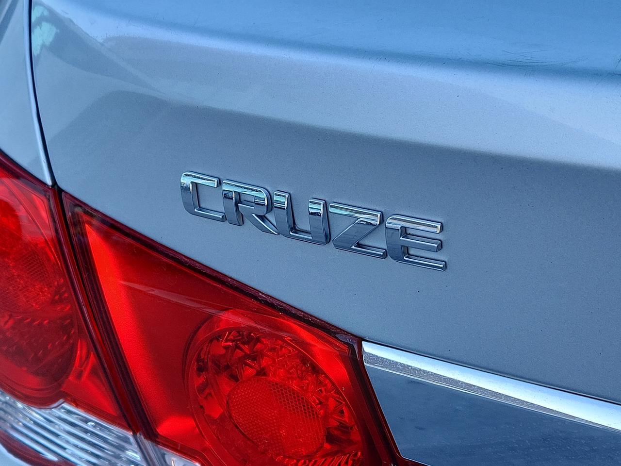2013 Chevrolet Cruze LS Lubbock TX