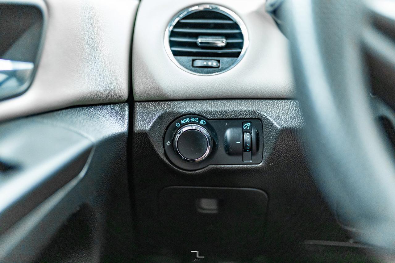 2013 Chevrolet Cruze LS Red Deer AB