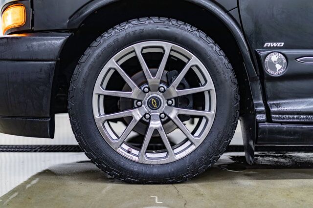 2013 Chevrolet Express AWD Explorer Conversion Van Leather DVD Red Deer AB