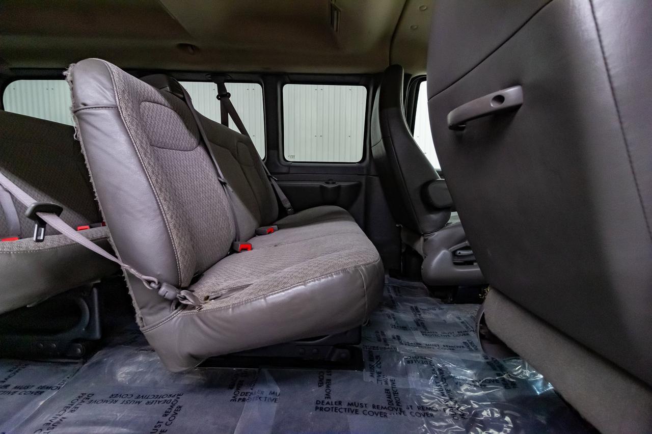 2013 Chevrolet Express AWD G1500 LT 8 Passenger BCam Red Deer AB