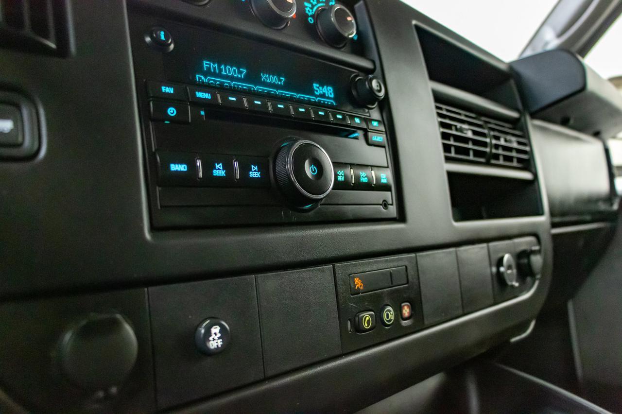 2013 Chevrolet Express AWD G1500 LT 8 Passenger BCam Red Deer AB