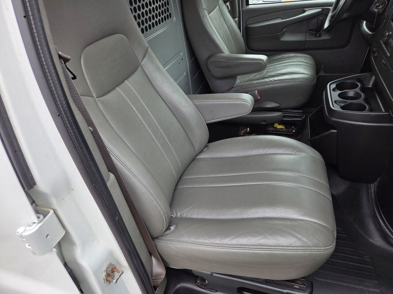 2013 Chevrolet Express Cargo Van Charlton MA