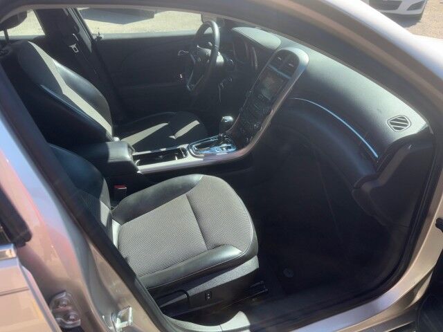 2013 Chevrolet Malibu 1LT photo 12