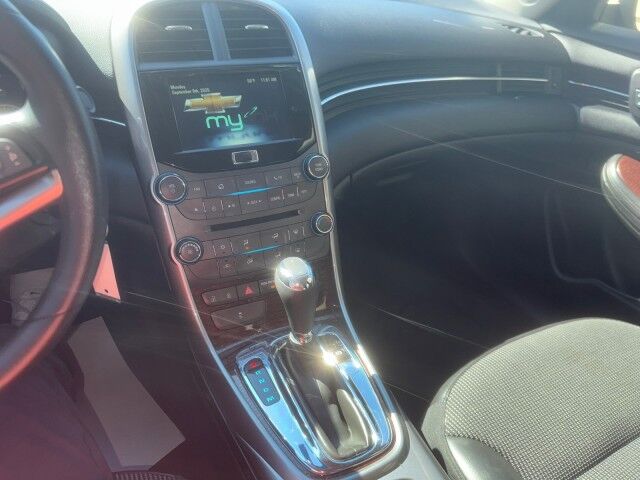 2013 Chevrolet Malibu 1LT photo 16