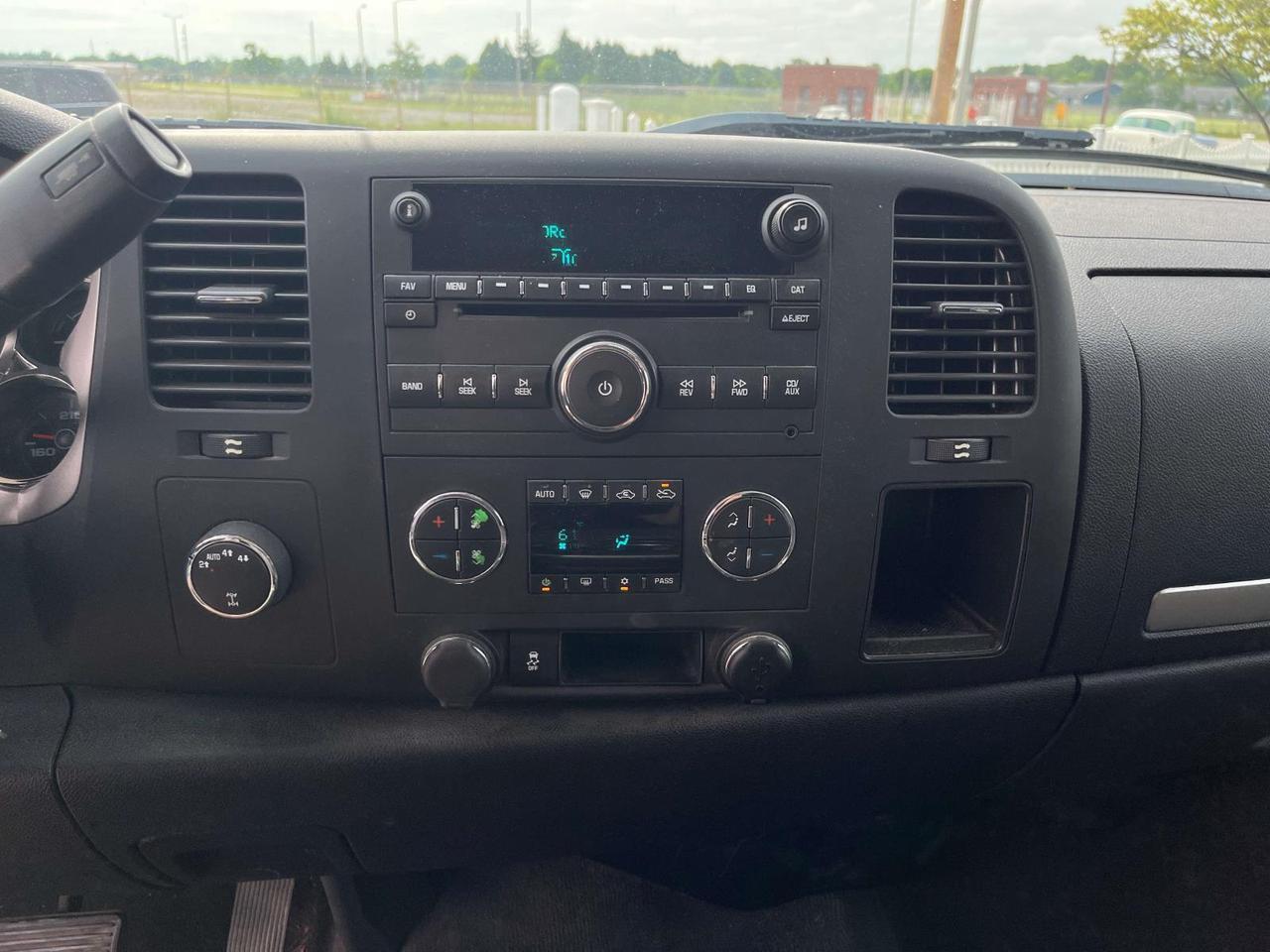 2013 Chevrolet Silverado 1500 4WD Ext Cab 143.5 LT Indianapolis IN