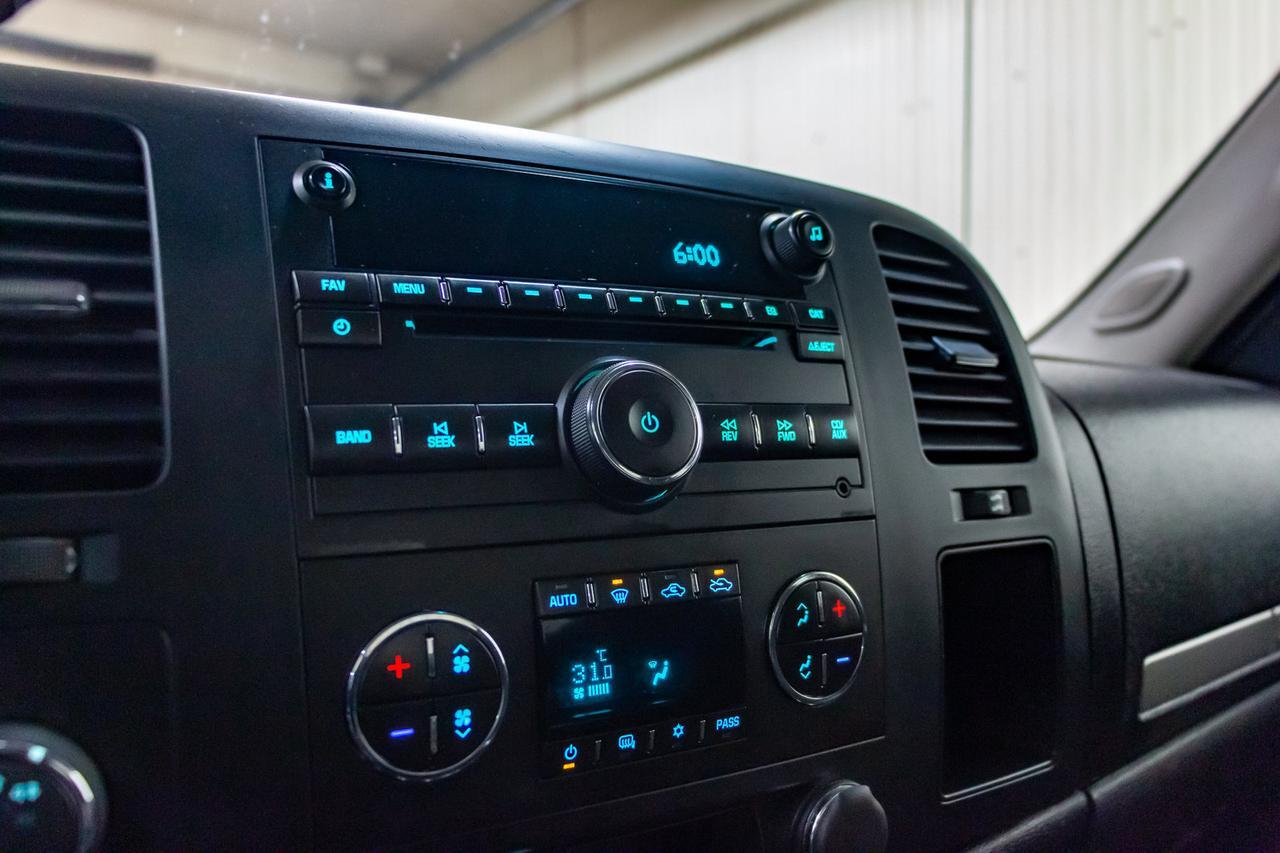 2013 Chevrolet Silverado 1500 4x4 Crew Cab SLE Red Deer AB