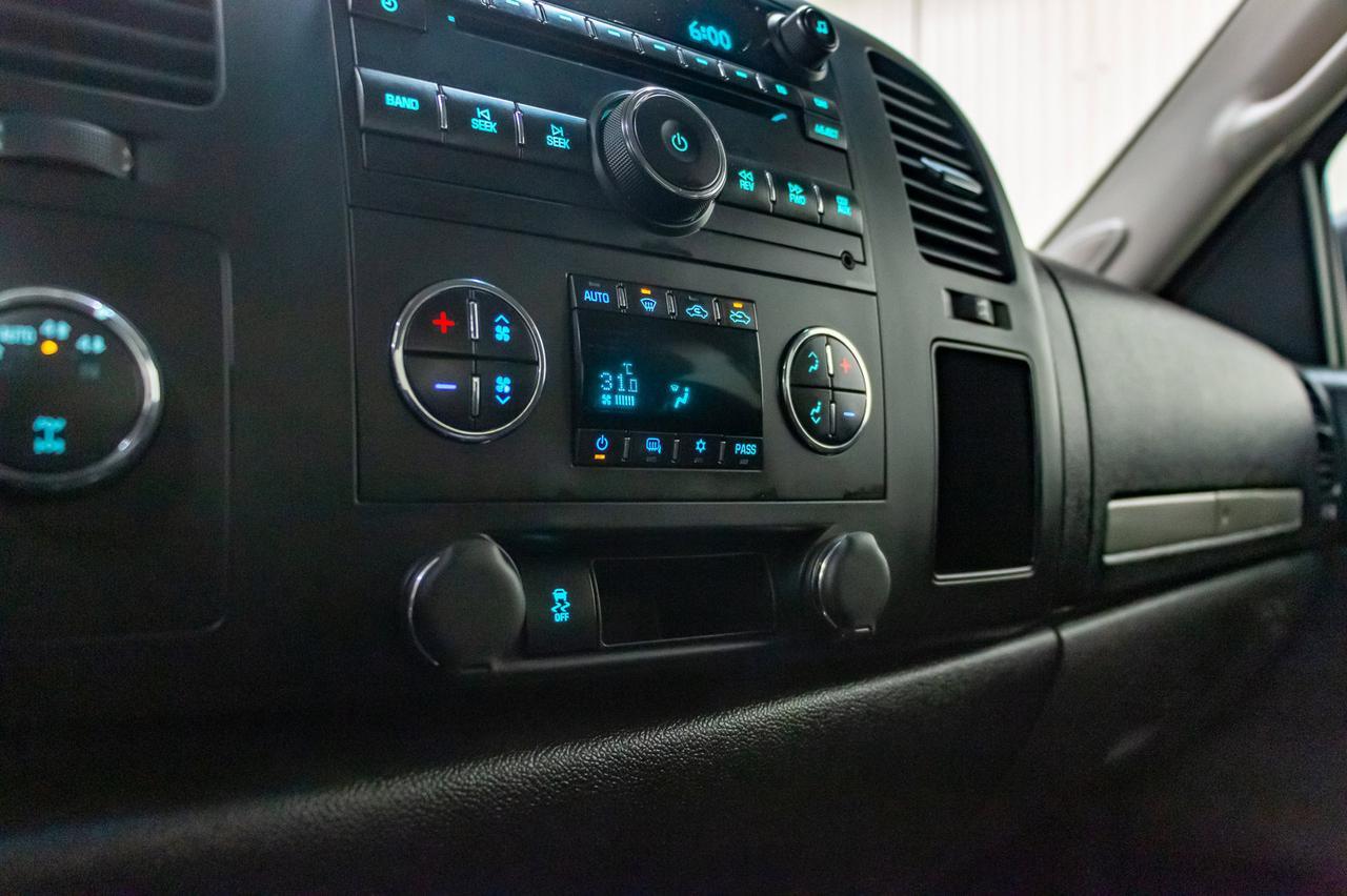 2013 Chevrolet Silverado 1500 4x4 Crew Cab SLE Red Deer AB