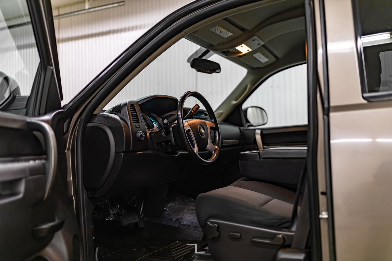 2013 Chevrolet Silverado 1500 4x4 Ext Cab LT Longbox Red Deer AB