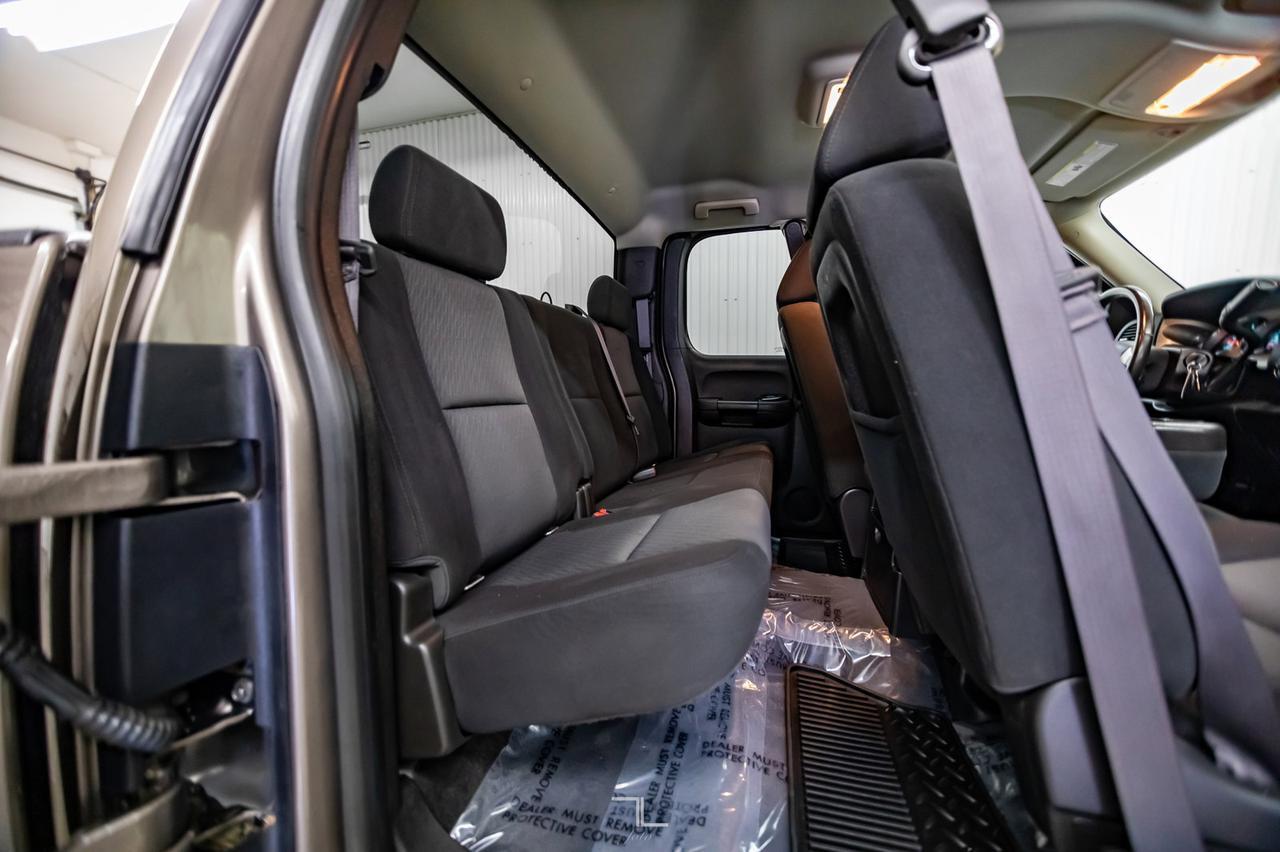 2013 Chevrolet Silverado 1500 4x4 Ext Cab LT Longbox Red Deer AB