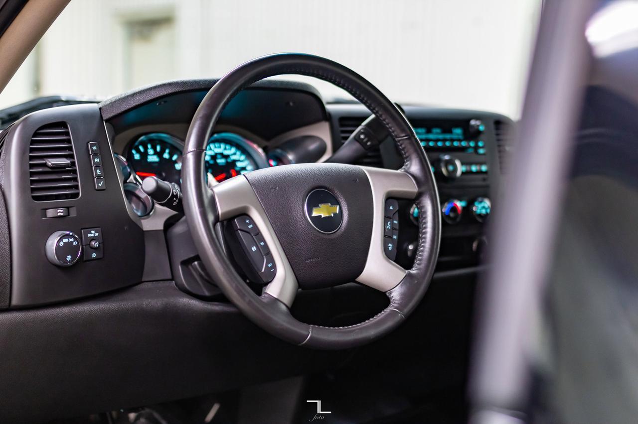 2013 Chevrolet Silverado 1500 4x4 Reg Cab LT Z71 Short Box Red Deer AB