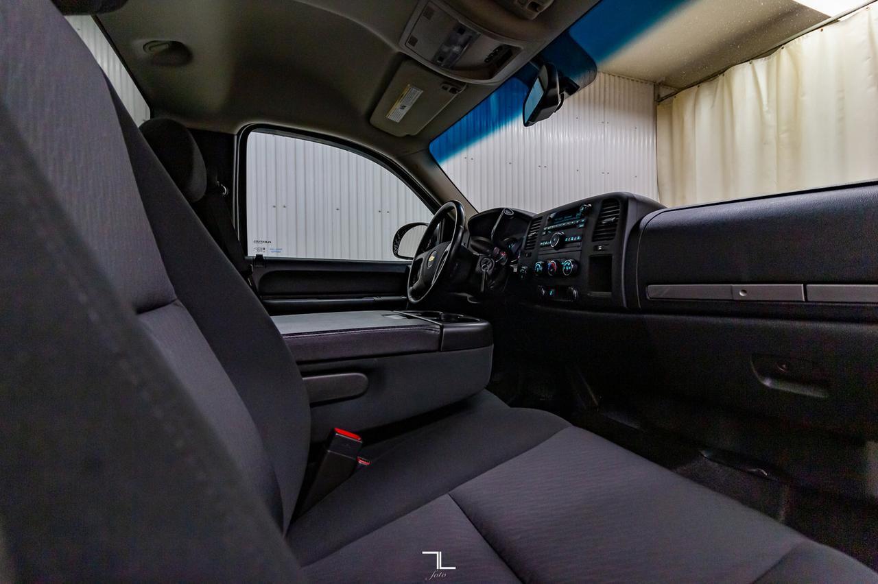 2013 Chevrolet Silverado 1500 4x4 Reg Cab LT Z71 Short Box Red Deer AB