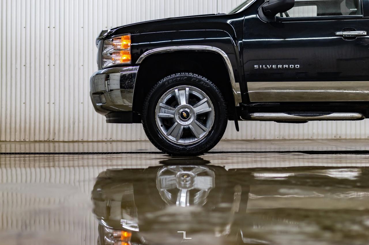 2013 Chevrolet Silverado 1500 4x4 Reg Cab LT Z71 Short Box Red Deer AB