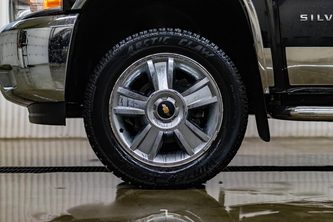 2013 Chevrolet Silverado 1500 4x4 Reg Cab LT Z71 Short Box Red Deer AB