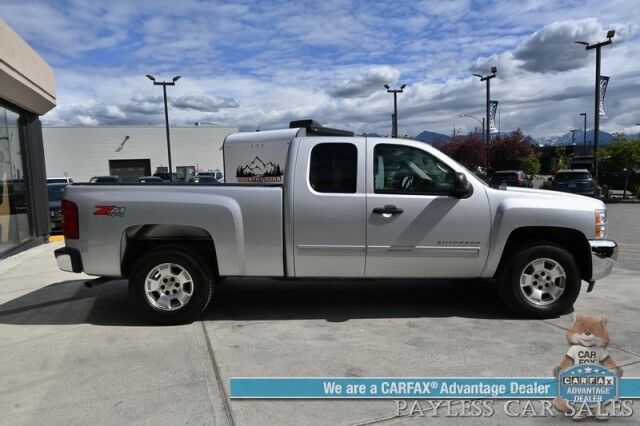 2013 Chevrolet Silverado 1500 LT / 4X4 / Z71 / Ext'd Cab / 5.3L V8 / Auto Start / Power Premium Cloth Seats / Seats 6 / Aux Input / Tonnea Cover / Automatic Climate Control / Cruise Control / Tow Pkg / Only 82K Miles Anchorage AK