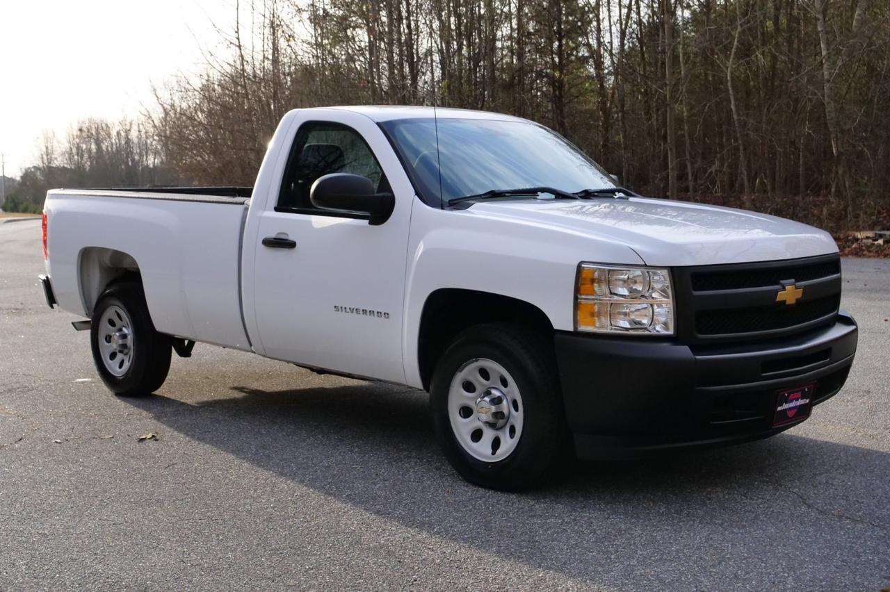 2013 Chevrolet Silverado 1500 Work Truck / 4.8L V8 / Regular Cab! Lincolnton NC
