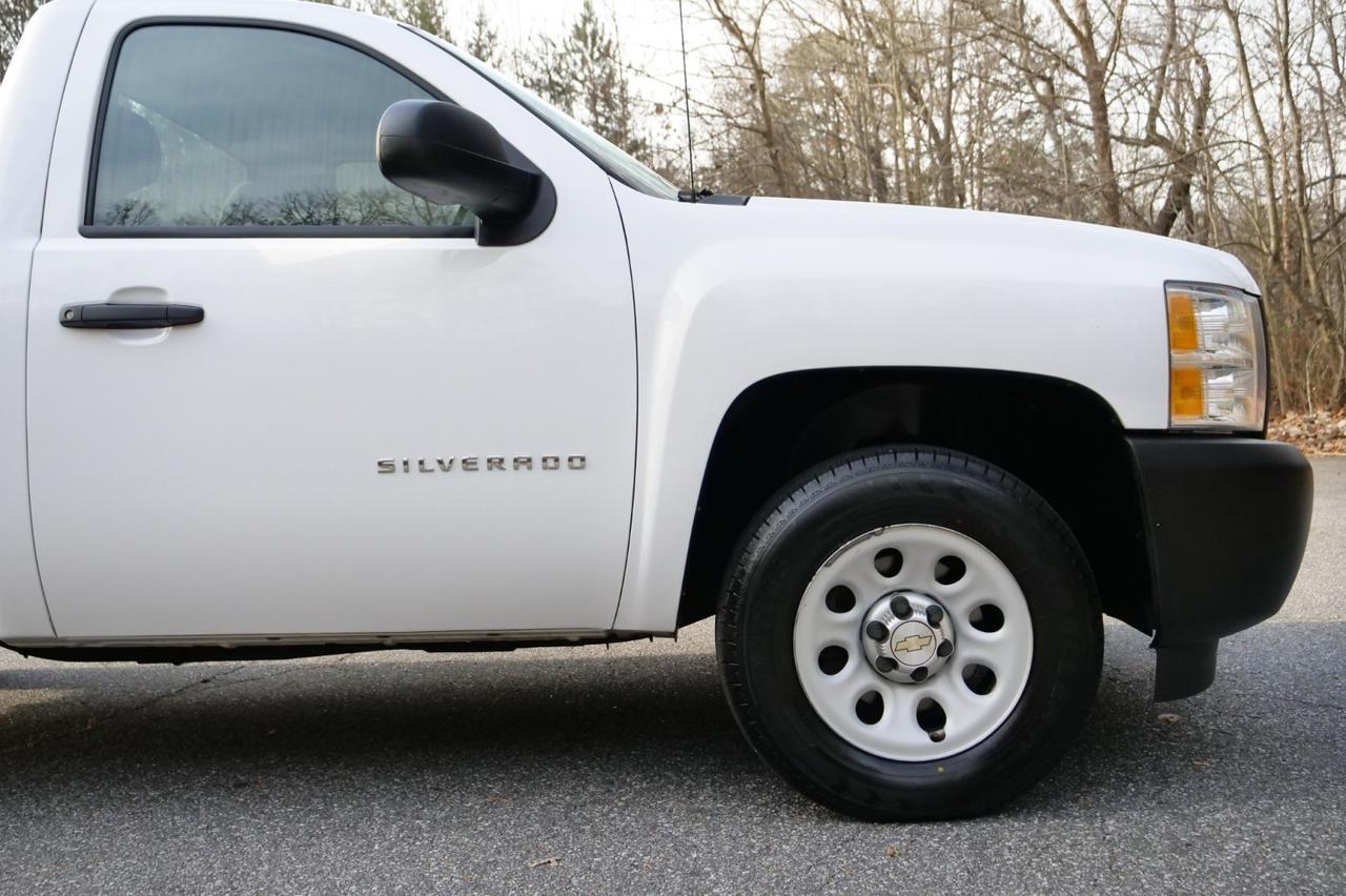 2013 Chevrolet Silverado 1500 Work Truck / 4.8L V8 / Regular Cab! Lincolnton NC