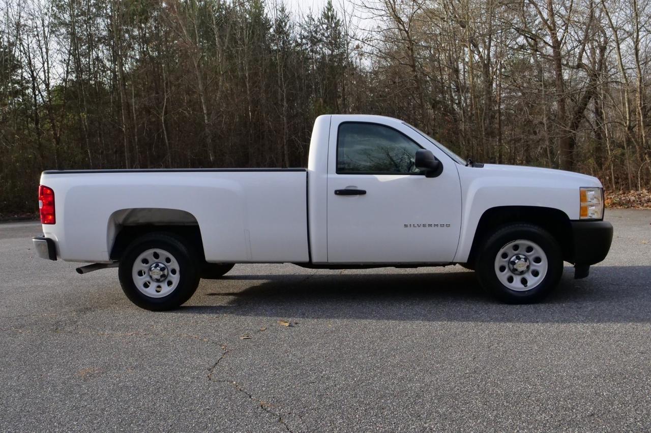 2013 Chevrolet Silverado 1500 Work Truck / 4.8L V8 / Regular Cab! Lincolnton NC