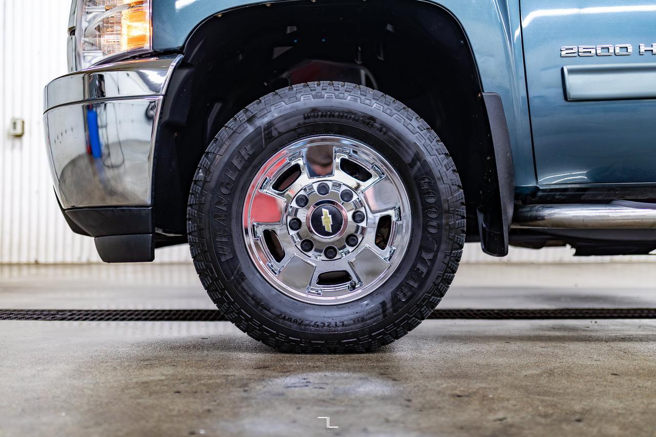 2013 Chevrolet Silverado 2500HD 4x4 Crew Cab LT Z71 PSeat Red Deer AB