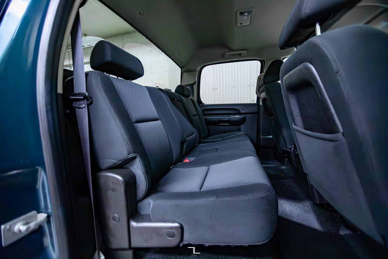 2013 Chevrolet Silverado 2500HD 4x4 Crew Cab LT Z71 PSeat Red Deer AB
