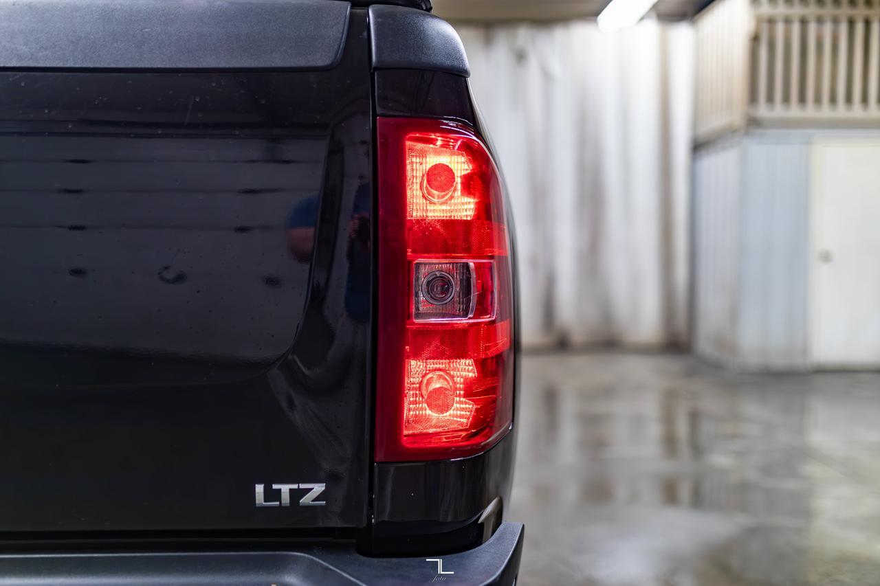 2013 Chevrolet Silverado 2500HD 4x4 Crew Cab LTZ Z71 Leather Roof Nav Red Deer AB