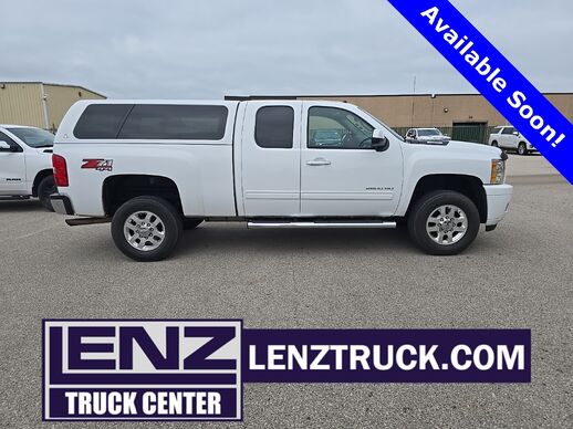 2013_Chevrolet_Silverado 2500HD_4x4 Double Cab LTZ_ Fond du Lac WI