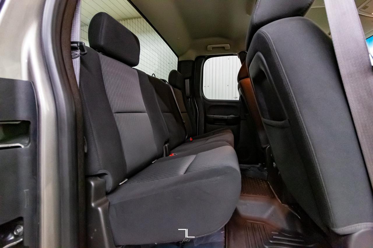 2013 Chevrolet Silverado 2500HD 4x4 Ext Cab LT Z71 BCam Red Deer AB