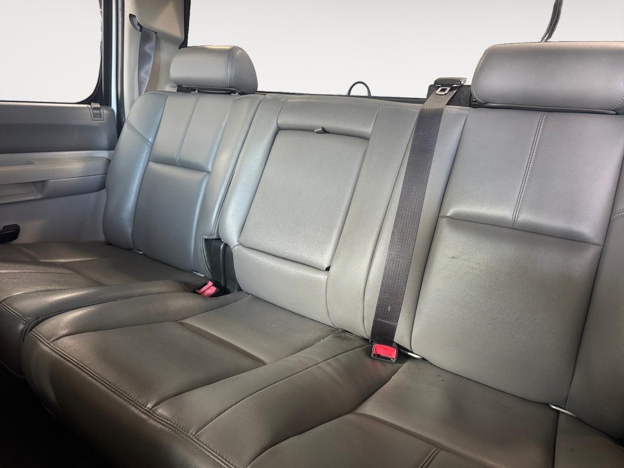 2013 Chevrolet Silverado 2500HD LIFTED, 4X4, RUNNING BOARDS, TOW PACKAGE, TRAILER BRAKE CONTROLLER, LEATHER INTERIOR, 132K MILES, GOOD TRUCK, GREAT PRICE, TAKE IT HOME TODAY!!! Norfolk VA